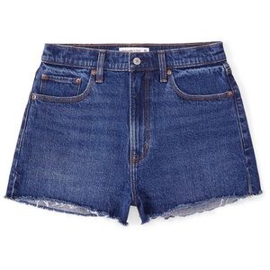 NWOT** Abercrombie & Fitch® Curve Love High-Rise Mom Short.